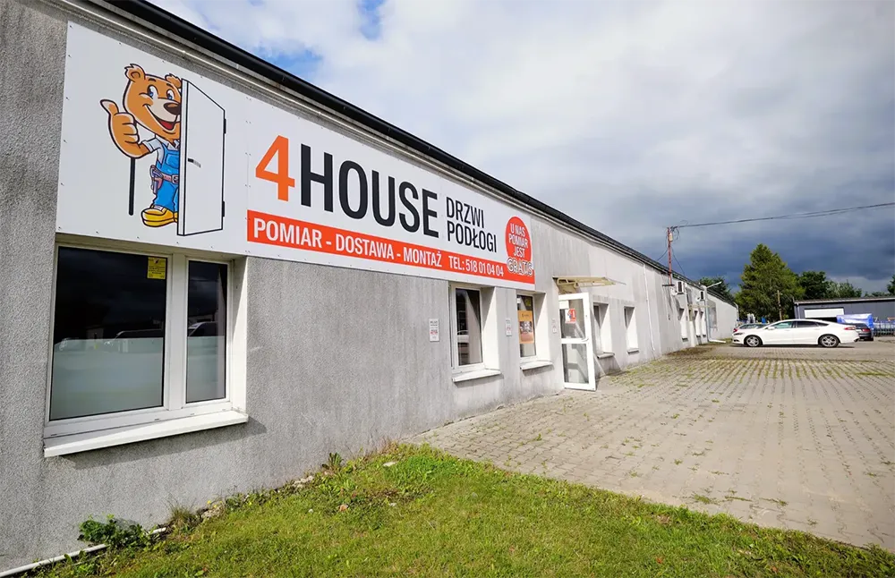 Wnętrze salonu drzwi 4House